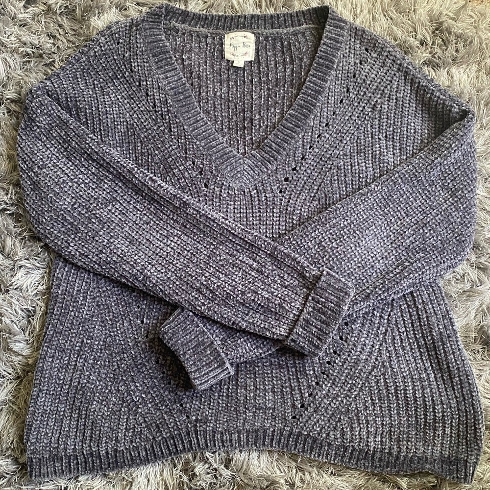 Gray, soft knitted sweater